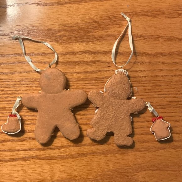 SET OF 2 GINGERBREAD FIGURES, MALE AND FEMALE, CHRISTMAS ORNAMENTS - Picture 2 of 4